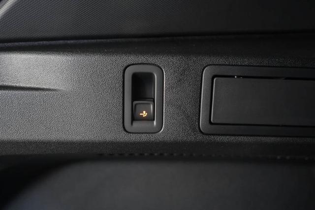 Volkswagen Tiguan 2,0 TDI DSG 4Motion R-Line - LAGER -LAG. 