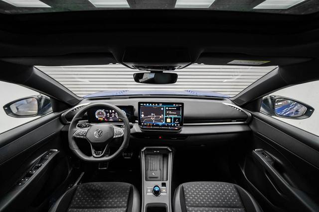 Volkswagen T-Roc Neuer 1,5 TSI DSG R-Line - LAGER 