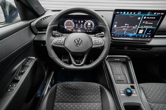 Volkswagen T-Roc Neuer 1,5 TSI DSG R-Line - LAGER 