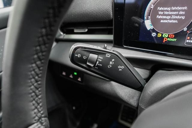 Volkswagen T-Roc Neuer 1,5 TSI DSG R-Line - LAGER 