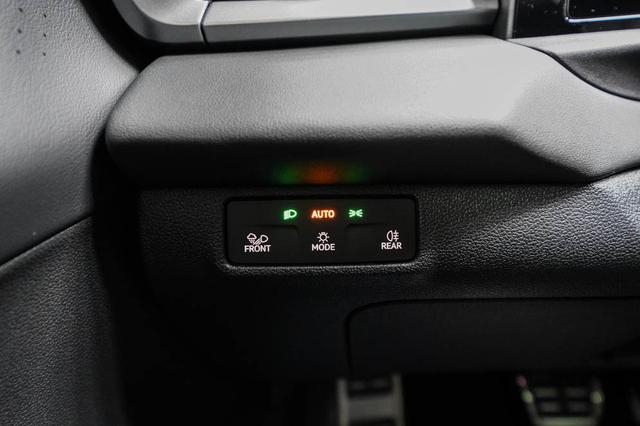 Volkswagen T-Roc Neuer 1,5 TSI DSG R-Line - LAGER 