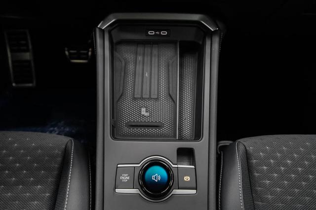 Volkswagen T-Roc Neuer 1,5 TSI DSG R-Line - LAGER 