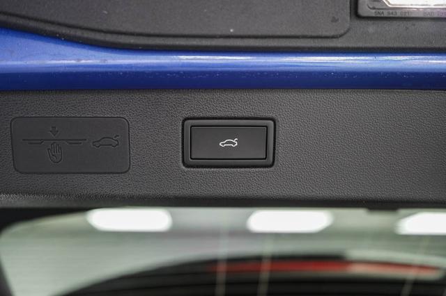 Volkswagen T-Roc Neuer 1,5 TSI DSG R-Line - LAGER 