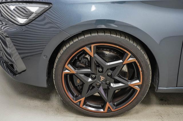 Cupra Leon Sportstourer ST 2,0 TSI DSG 4x4 VZ - LAGER 