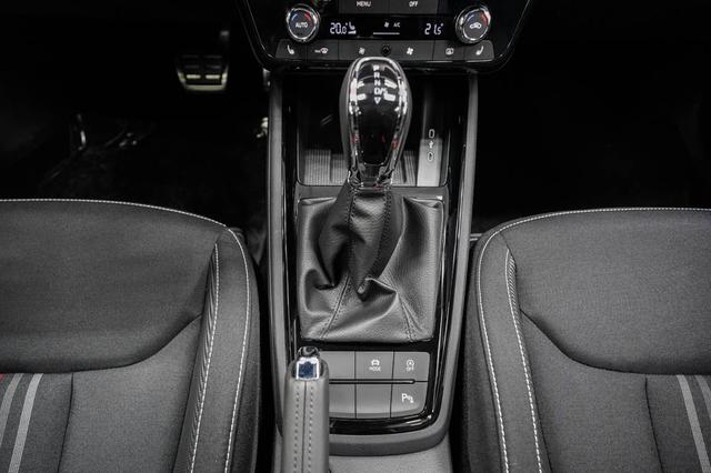 Skoda Scala 1,5 TSI DSG Monte Carlo - LAGER 