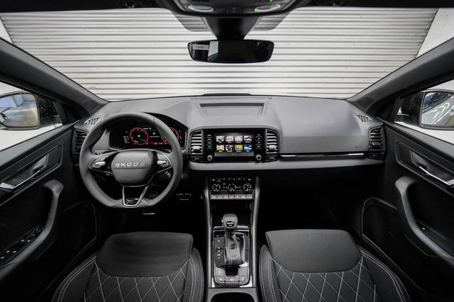 Skoda Karoq 2,0 TSI DSG 4x4 Sportline - LAGER 