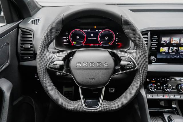 Skoda Karoq 2,0 TSI DSG 4x4 Sportline - LAGER 