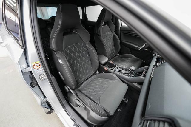 Skoda Karoq 2,0 TSI DSG 4x4 Sportline - LAGER 