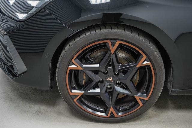 Cupra Leon Sportstourer ST 2,0 TSI DSG 4x4 VZ - LAGER 