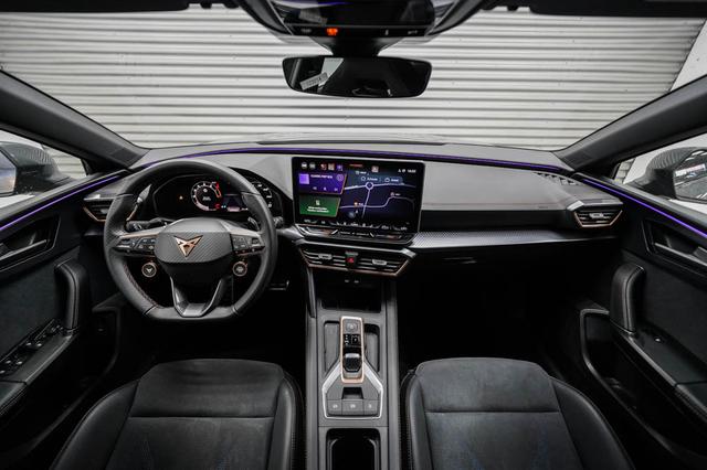 Cupra Leon Sportstourer ST 2,0 TSI DSG 4x4 VZ - LAGER 