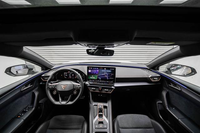 Cupra Leon Sportstourer ST 2,0 TSI DSG 4x4 VZ - LAGER 