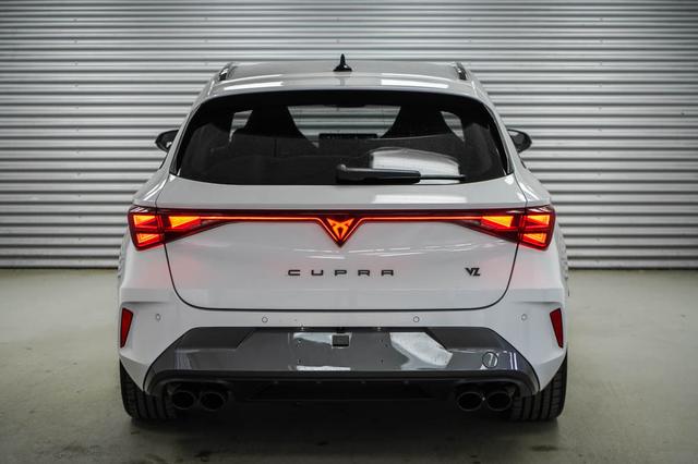 Cupra Leon Sportstourer ST 2,0 TSI DSG 4x4 VZ - LAGER 