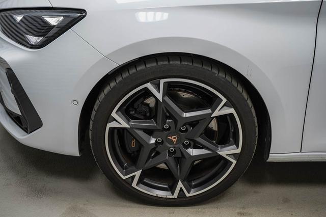 Cupra Leon Sportstourer ST 2,0 TSI DSG 4x4 VZ - LAGER 