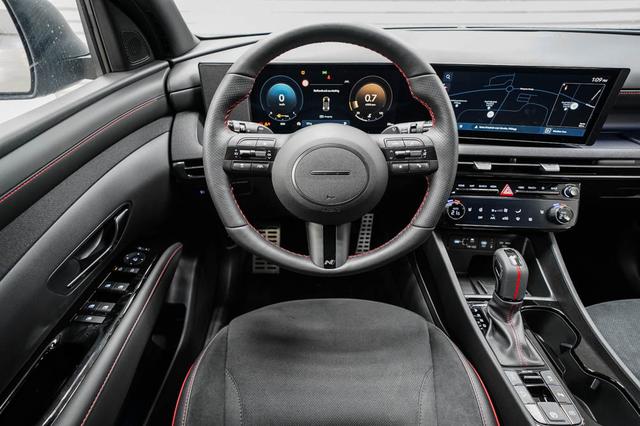 Hyundai TUCSON 1,6 T-GDI DCT 4WD MHEV N-Line - LAG -LAG. 