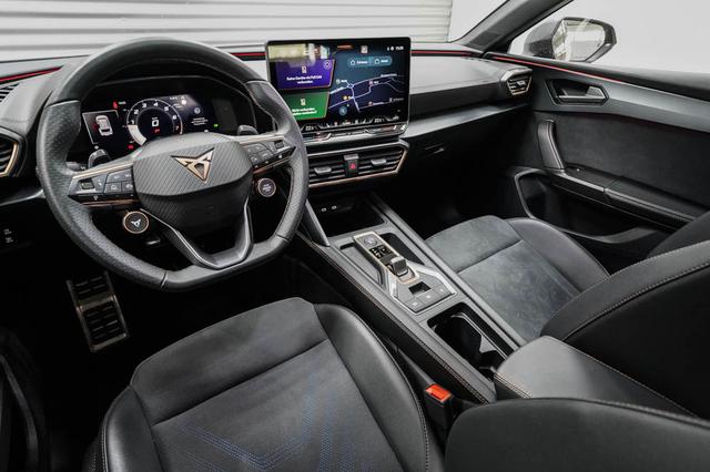 Cupra Leon Sportstourer ST 2,0 TSI DSG 4x4 VZ - LAGER 