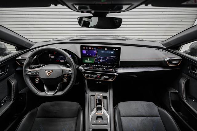 Cupra Leon Sportstourer ST 2,0 TSI DSG 4x4 VZ - LAGER 