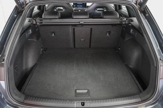 Cupra Leon Sportstourer ST 2,0 TSI DSG 4x4 VZ - LAGER 