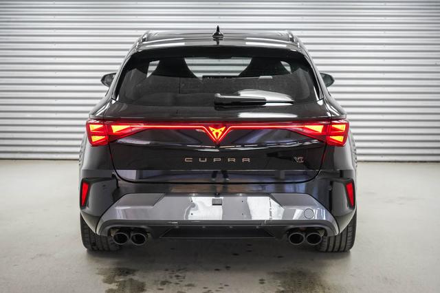 Cupra Leon Sportstourer ST 2,0 TSI DSG 4x4 VZ - LAGER 