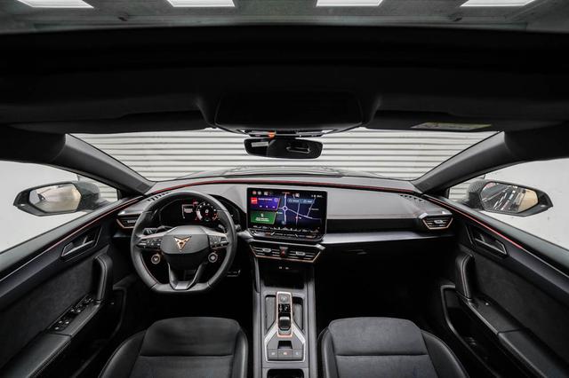 Cupra Leon Sportstourer ST 2,0 TSI DSG 4x4 VZ - LAGER 