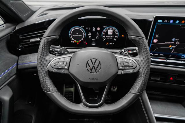 Volkswagen Tiguan 2,0 TDI DSG 4Motion R-Line - LAGER 