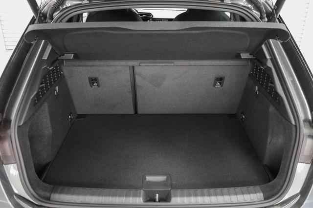 Audi A3 Sportback 40 TFSI S-tronic quattro S-Li -LAG. 