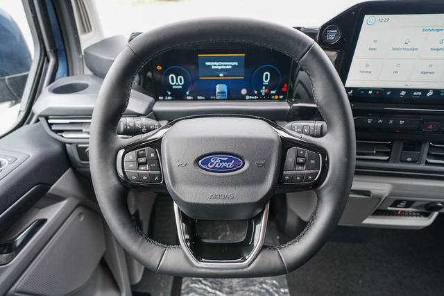 Ford Tourneo Custom 2,0 EcoBlue AT L2H1 Titaniu -LAG. 