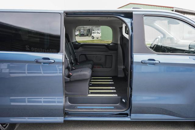 Ford Tourneo Custom 2,0 EcoBlue AT L2H1 Titaniu -LAG. 
