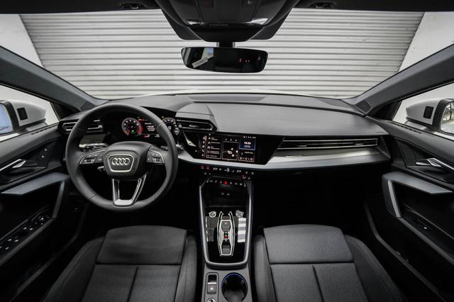 Audi A3 Sportback 40 TFSI S-tronic quattro S-Li -LAG. 