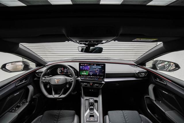 Cupra Leon Sportstourer ST 2,0 TSI DSG 4Drive VZ Extreme - LAGER 