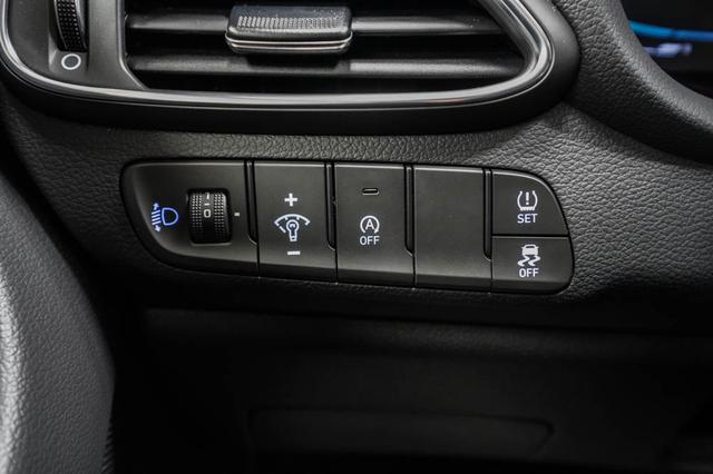 Hyundai i30 Kombi 1,0 T-GDI DCT - LAGER 