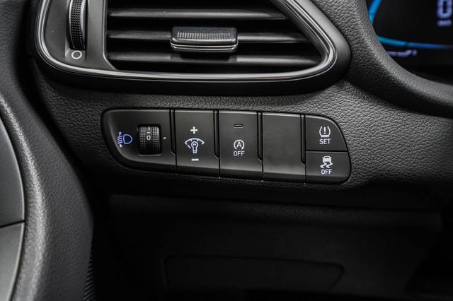 Hyundai i30 Kombi 1,0 T-GDI DCT - LAGER 