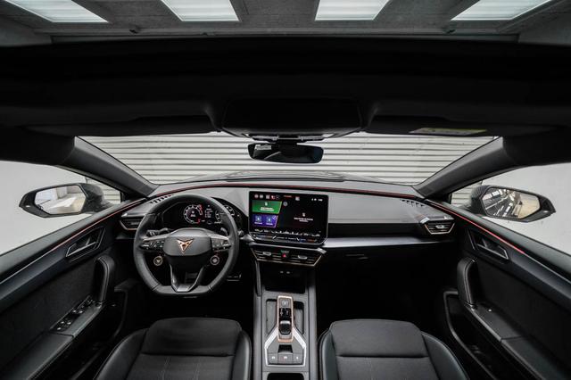 Cupra Leon Sportstourer ST 1,5 eTSI DSG Kombi - LAGER 