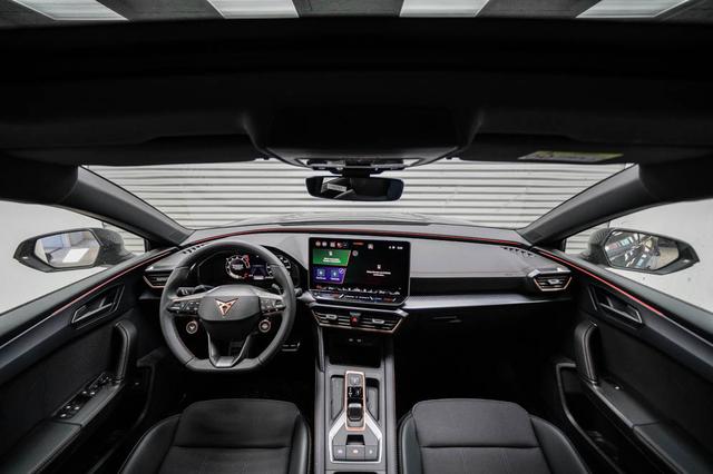 Cupra Leon Sportstourer ST 1,5 eTSI DSG Kombi - LAGER 