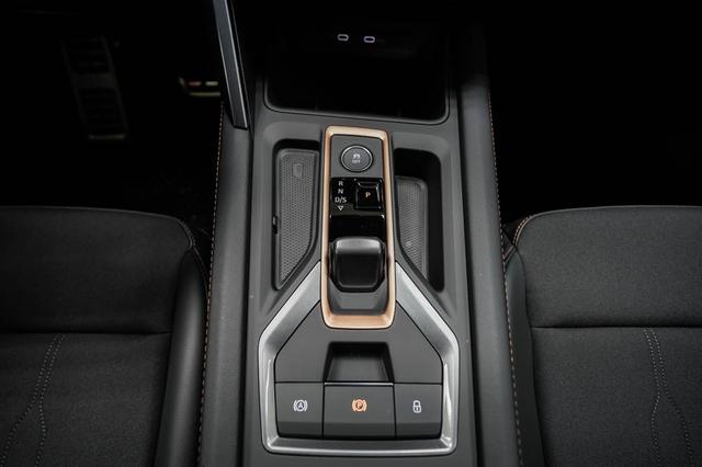 Cupra Leon Sportstourer ST 1,5 eTSI DSG Kombi - LAGER 