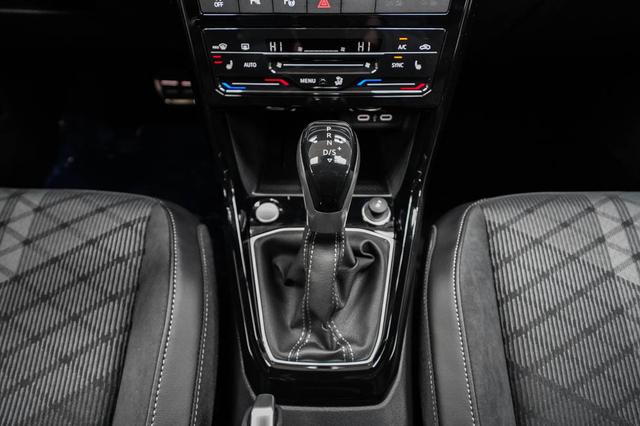 Volkswagen T-Cross 1,5 TSI DSG R-Line - LAGER 