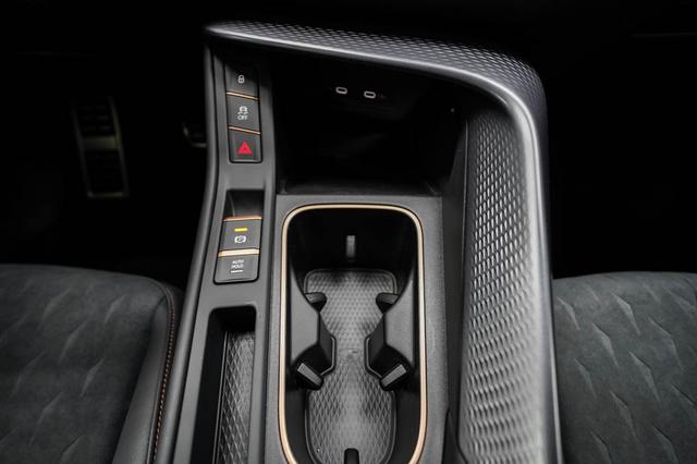 Cupra Terramar 1,5 eTSI DSG - LAGER 