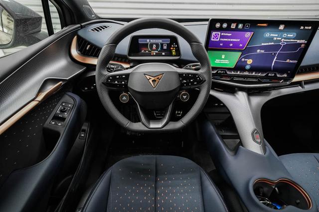 Cupra Tavascan 77 kWh 4Drive VZ Adrenalin - LAGER 
