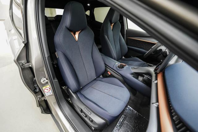 Cupra Tavascan 77 kWh 4Drive VZ Adrenalin - LAGER 
