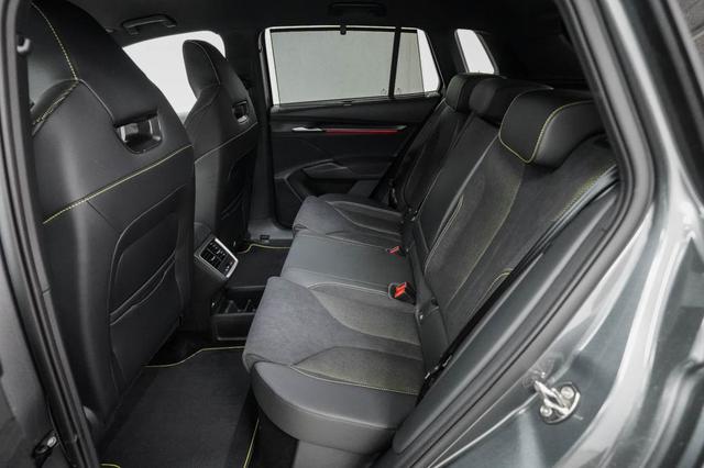 Skoda Elroq 84 kWh 4x4 RS - LAGER 