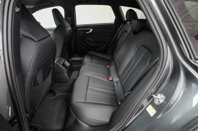 Audi A5 Avant 2,0 TFSI S tronic quattro S-line -LAG. 