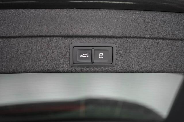 Audi A5 Avant 2,0 TFSI S tronic quattro S-line -LAG. 