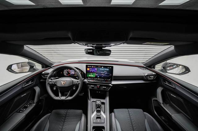 Cupra Leon Sportstourer ST 2,0 TSI DSG 4Drive VZ Extreme - LAGER 