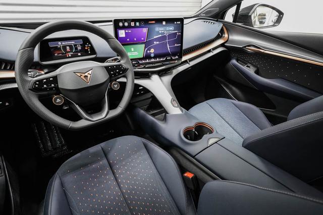 Cupra Tavascan 77 kWh 4Drive VZ Adrenalin - LAGER 