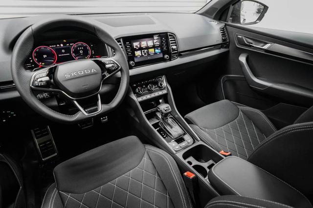 Skoda Karoq 2,0 TDI DSG 4x4 Sportline - LAGER 
