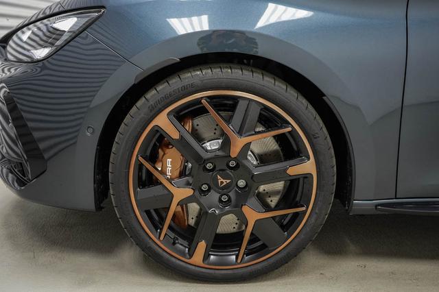 Cupra Leon Sportstourer ST 2,0 TSI DSG 4Drive VZ Extreme - LAGER 