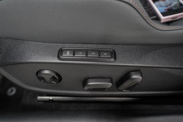 Cupra Leon Sportstourer ST 2,0 TSI DSG 4Drive VZ Extreme - LAGER 