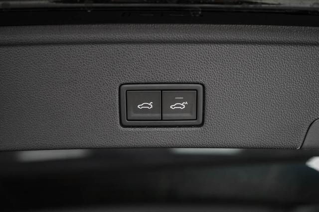 Volkswagen Touareg 3,0 V6 TDI 4Motion R-Line - LAGER 