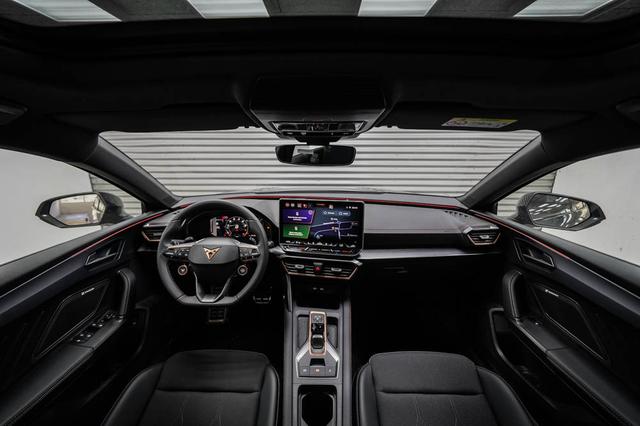 Cupra Leon Sportstourer ST 1,5 eTSI DSG Kombi - LAGER 
