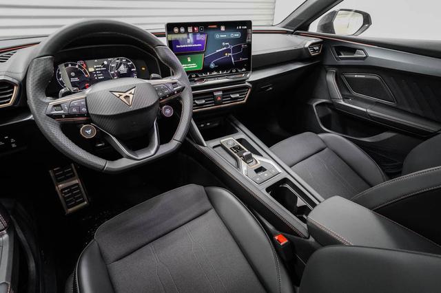 Cupra Leon Sportstourer ST 1,5 eTSI DSG Kombi - LAGER 