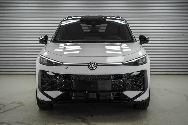 Volkswagen T-Roc neuer 1,5 eTSI DSG R-Line - LAGER 